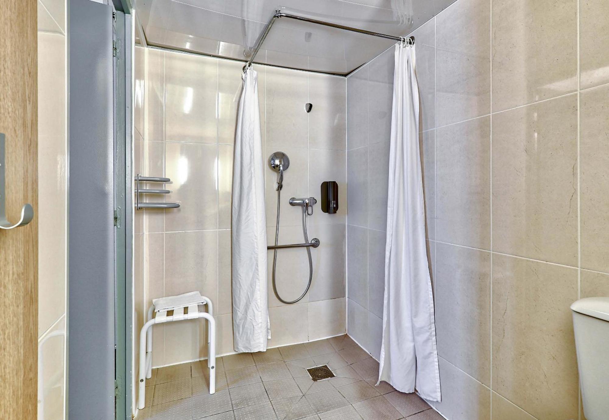 B&B Hotel Clermont-Ferrand Le Brezet Aeroport エクステリア 写真