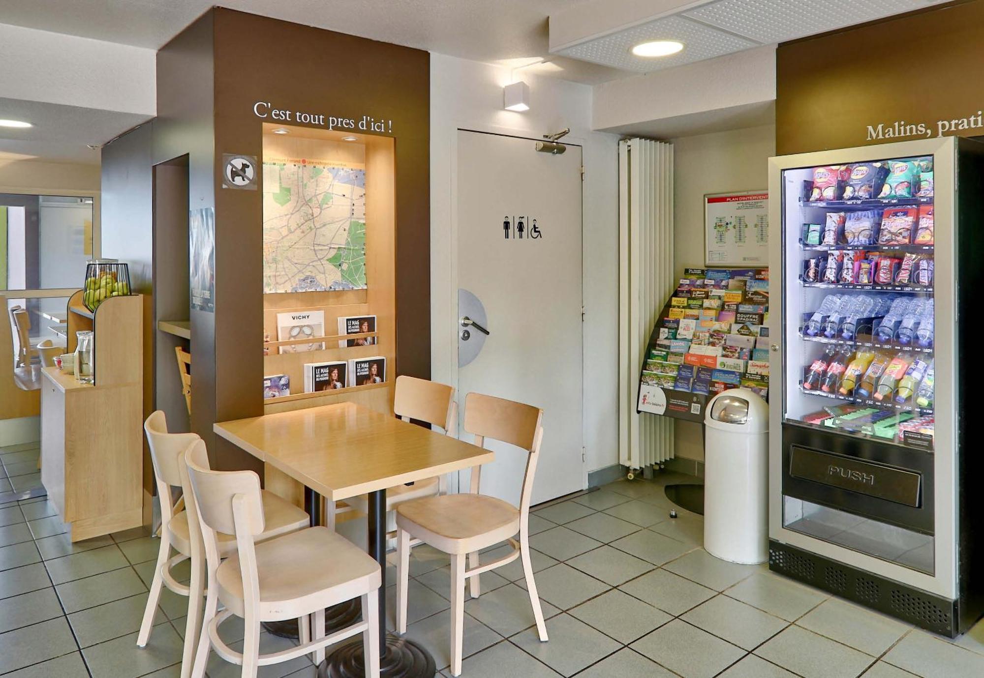 B&B Hotel Clermont-Ferrand Le Brezet Aeroport エクステリア 写真