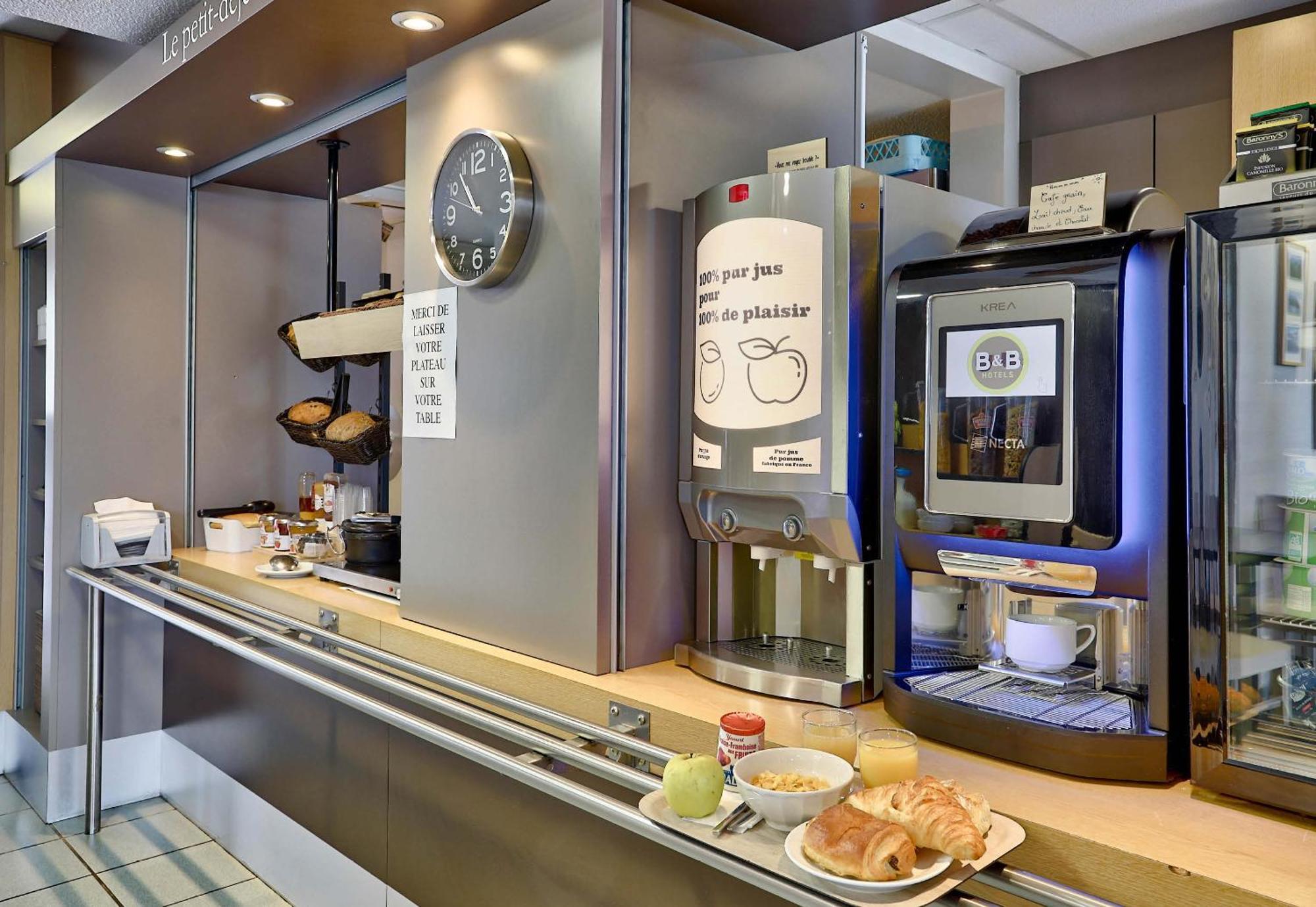 B&B Hotel Clermont-Ferrand Le Brezet Aeroport エクステリア 写真